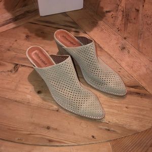 Jeffery Campbell Mules